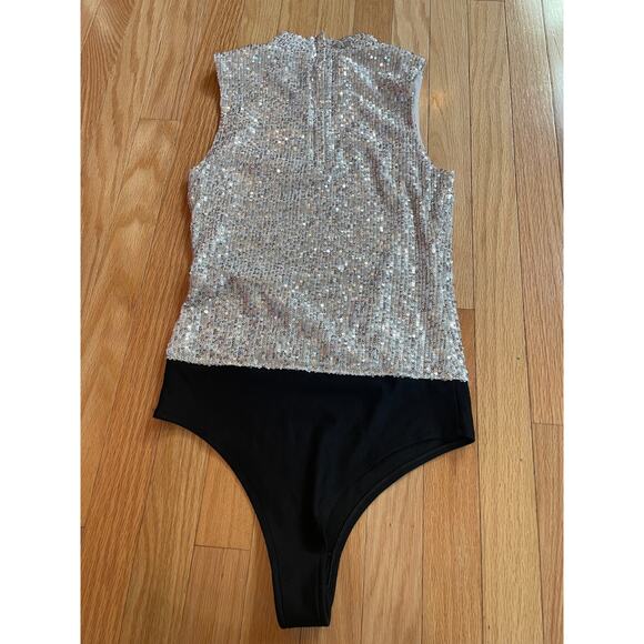 7 For all mankind sequin bodysuit Size Small, silver, black, mock neck, snaps - Picture 2 of 6